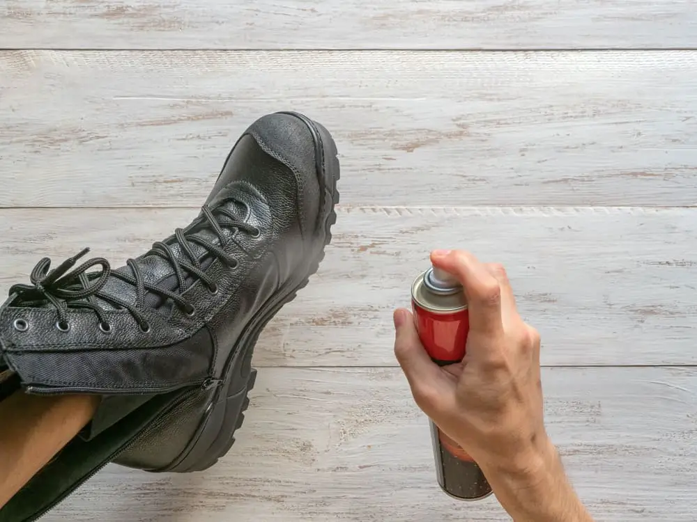 Blundstone Boots applying waterproof treatment